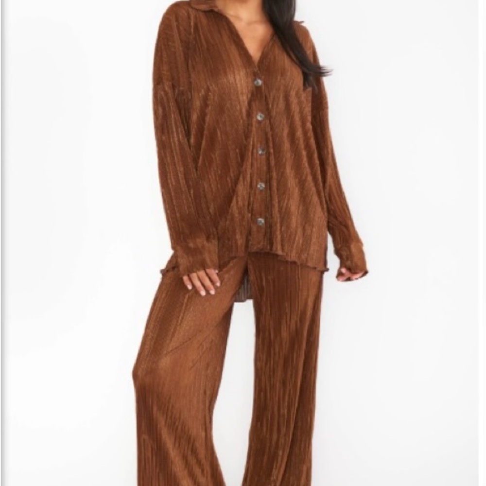 Show me your MuMu Blouse Oversized Everywhere Button Down  Chocolate Pleat Sz XL - Picture 3 of 16